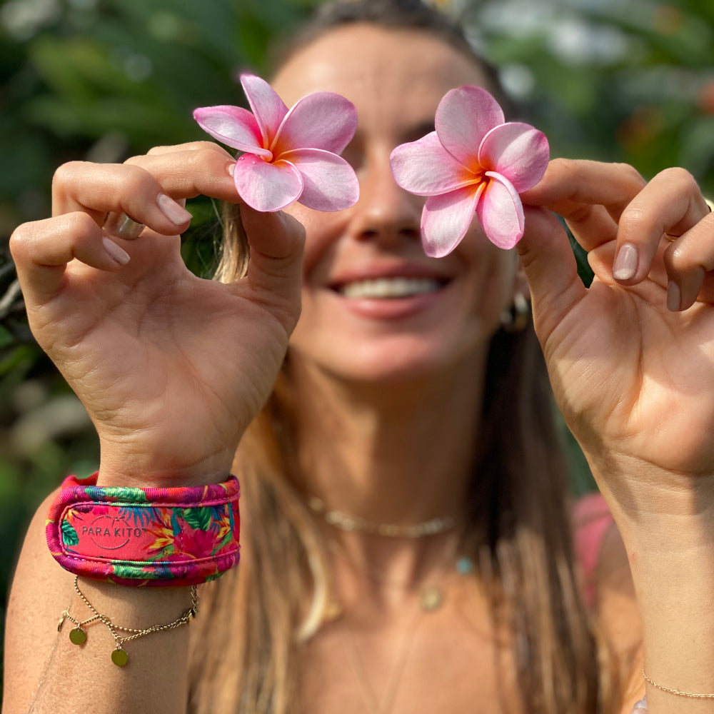 Mosquito Repellent Wristband - Graphic + 2 refill pellets
