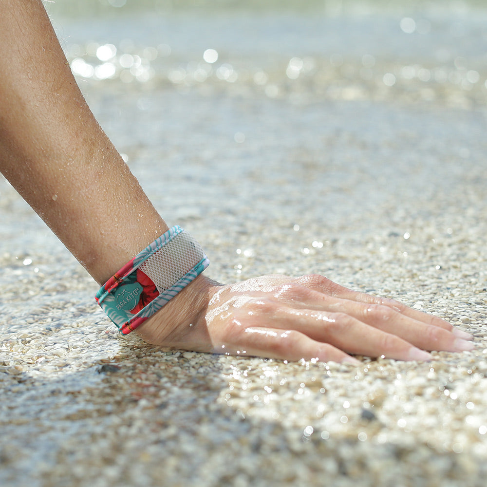 Mosquito Repellent Wristband - Graphic + 2 refill pellets
