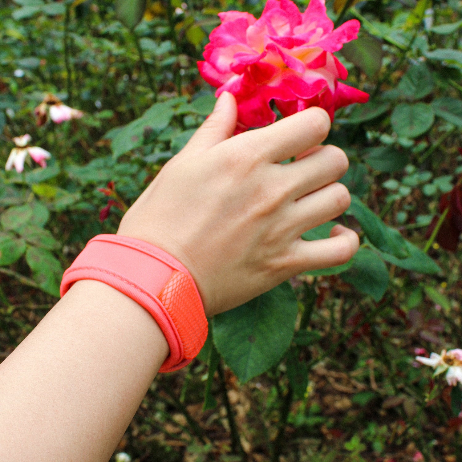 Mosquito Repellent Wristband - Solid Color + 2 refill pellets