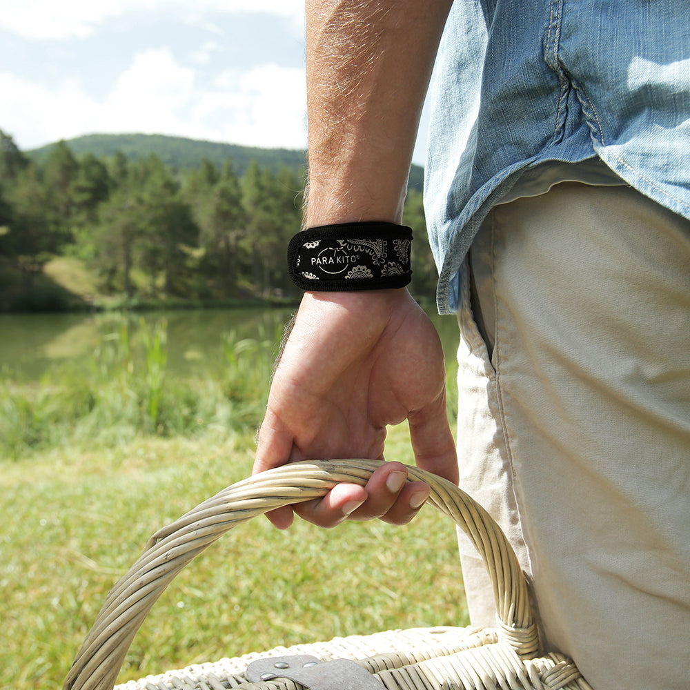 Mosquito Repellent Wristband - Bandana + 2 refill pellets